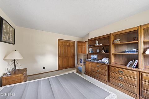 Tiny photo for 6498 County Road 330, Fostoria, OH 44830 (MLS # 10010260)