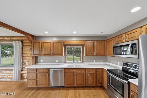 Tiny photo for 6498 County Road 330, Fostoria, OH 44830 (MLS # 10010260)