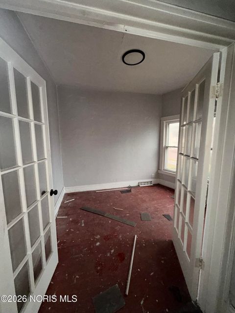 Tiny photo for 150 W Park Street, Toledo, OH 43608 (MLS # 10002723)