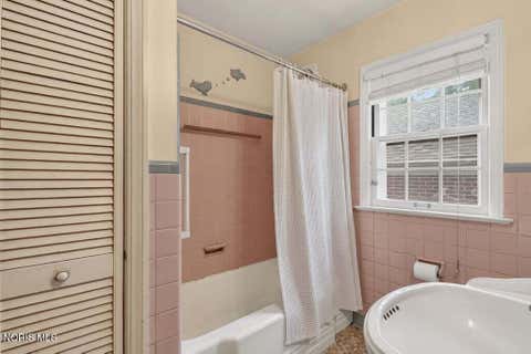 Tiny photo for 4318 Grantley Road, Toledo, OH 43613 (MLS # 10012146)