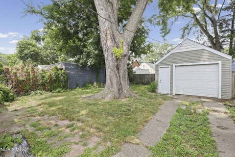 Tiny photo for 2424 Beaufort Avenue, Toledo, OH 43613 (MLS # 10011768)
