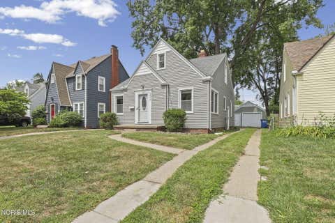Tiny photo for 2424 Beaufort Avenue, Toledo, OH 43613 (MLS # 10011768)