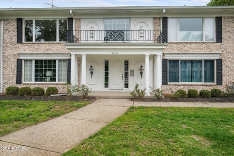 Tiny photo for 6562 Woodhall Drive #4, Sylvania, OH 43560 (MLS # 10014285)