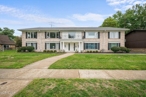Tiny photo for 6562 Woodhall Drive #4, Sylvania, OH 43560 (MLS # 10014285)