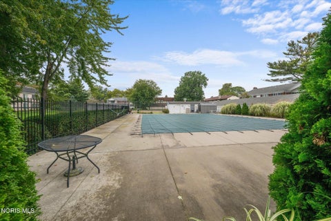 Tiny photo for 6562 Woodhall Drive #4, Sylvania, OH 43560 (MLS # 10014285)