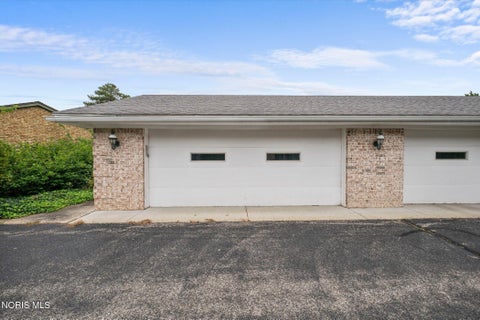 Tiny photo for 6562 Woodhall Drive #4, Sylvania, OH 43560 (MLS # 10014285)