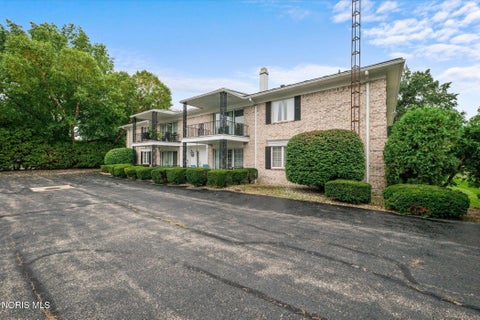 Tiny photo for 6562 Woodhall Drive #4, Sylvania, OH 43560 (MLS # 10014285)