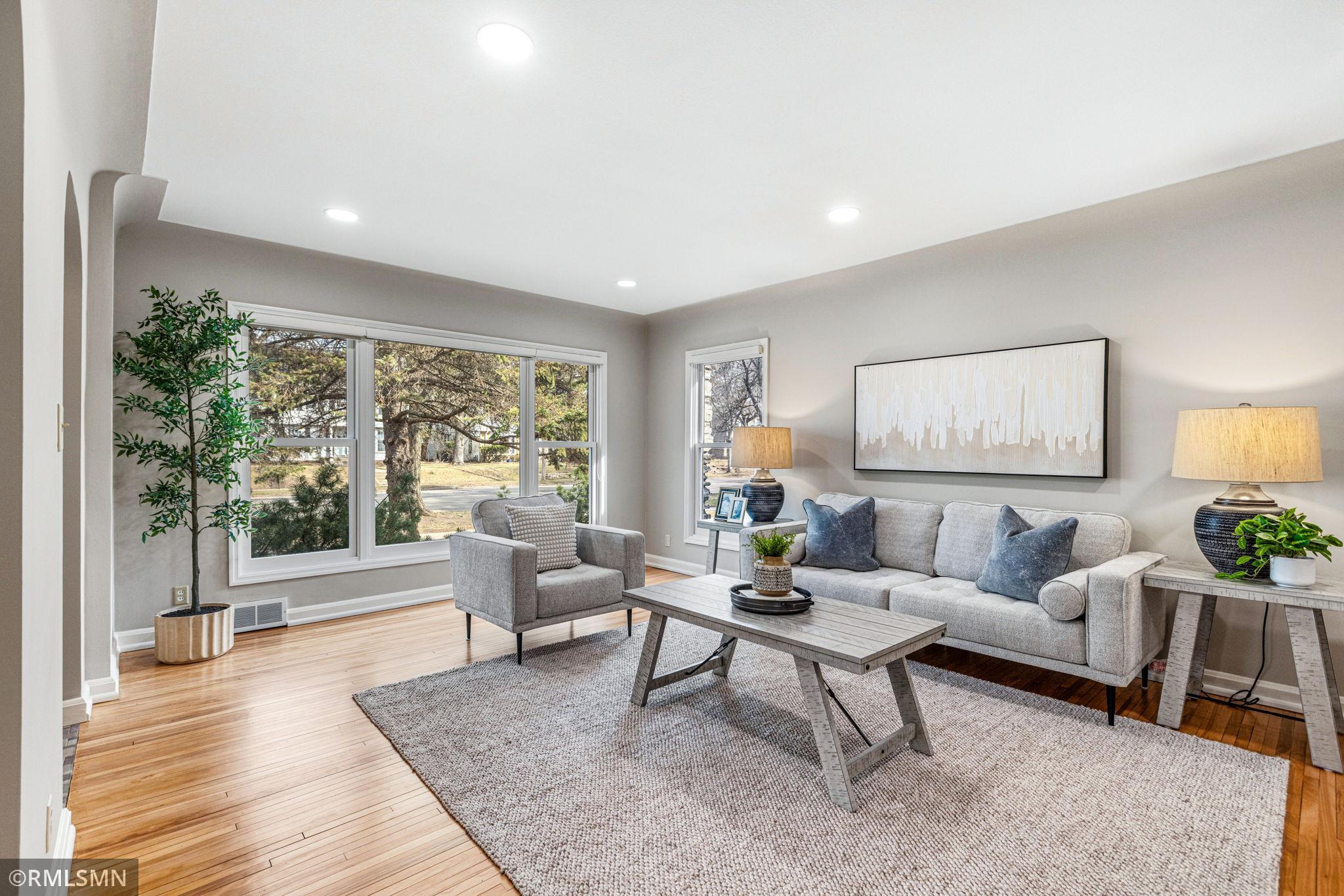 2730 France Avenue S