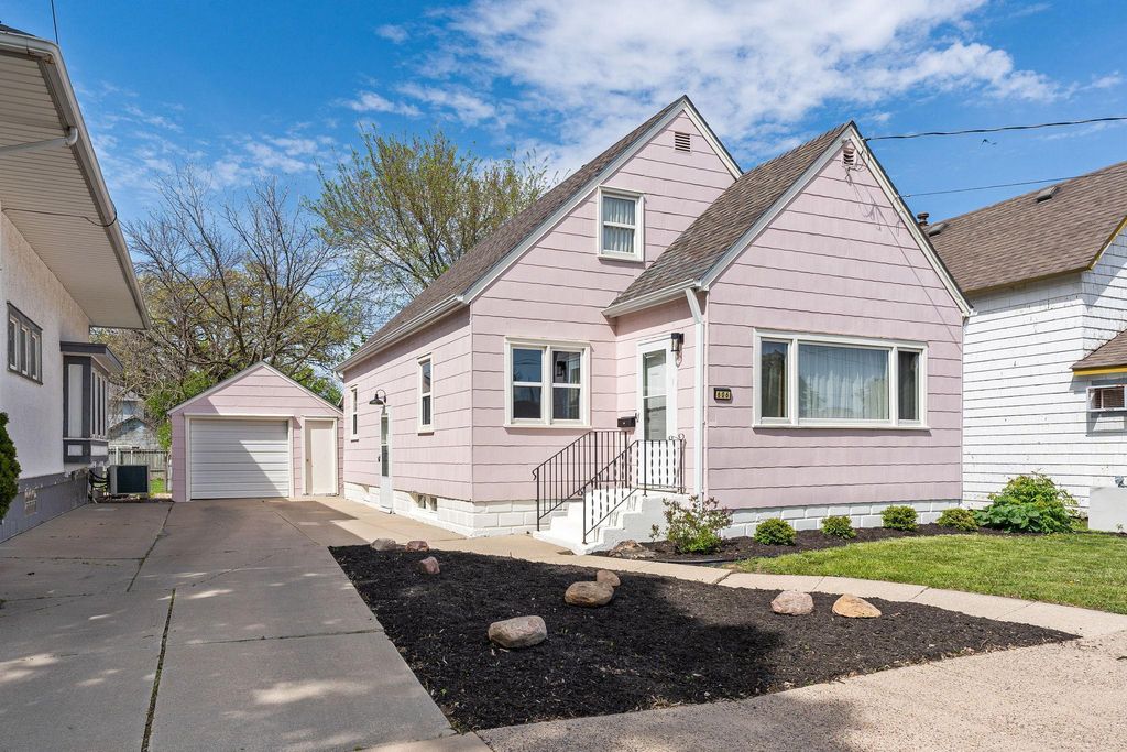 Photo of 606 3rd Avenue NW, Austin, MN 55912 (MLS # 7071914)