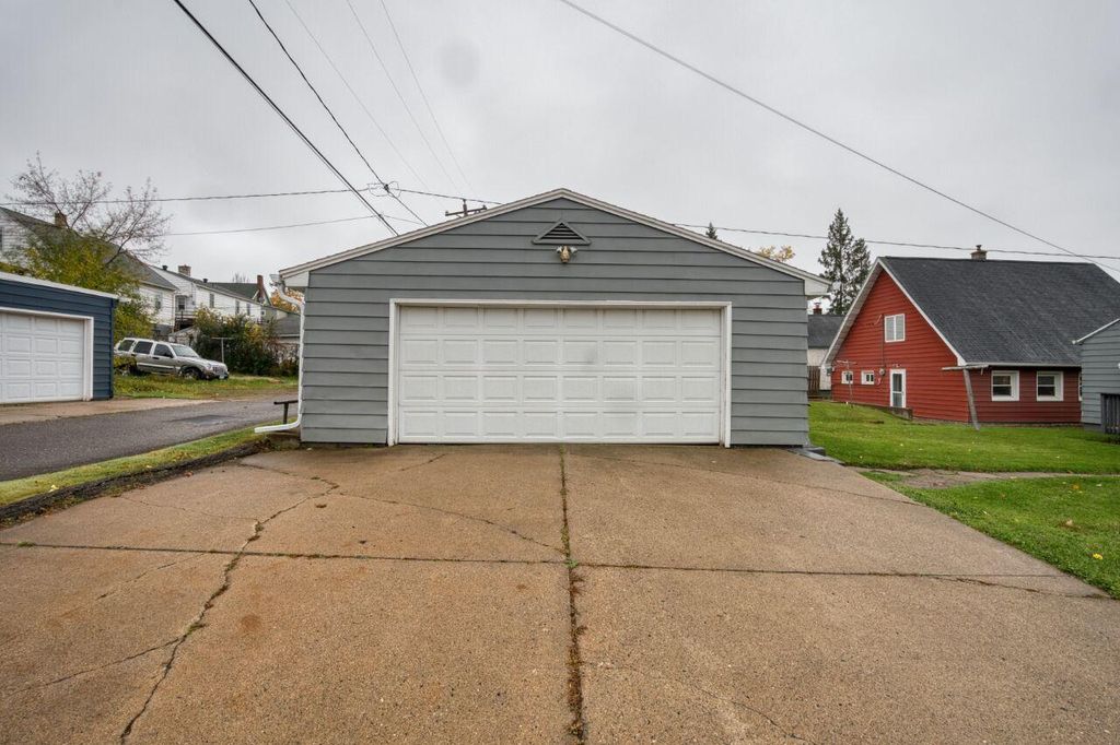 Photo of 1008 Douglas Avenue, Eveleth, MN 55734 (MLS # 7058302)