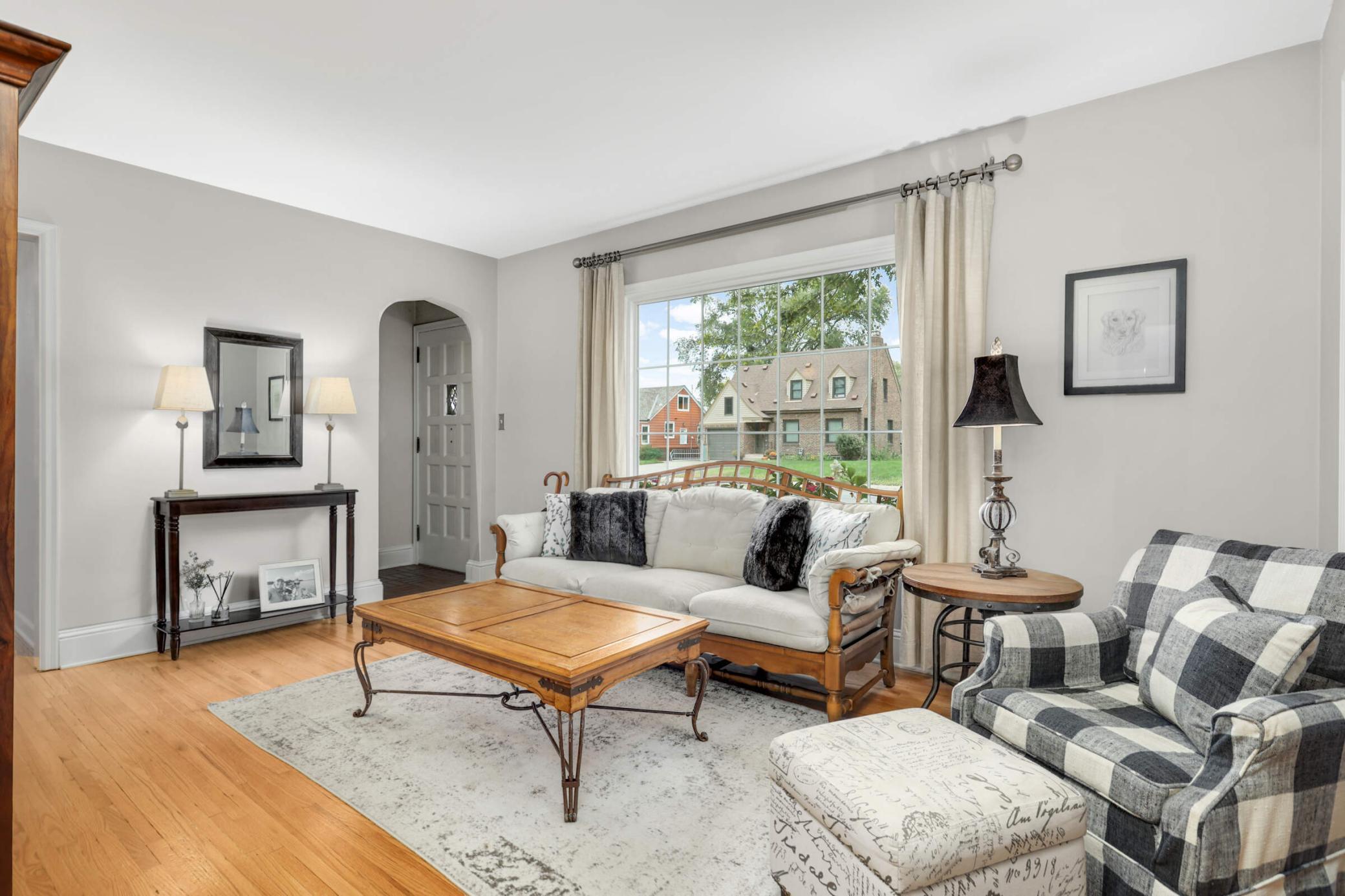 4070 Brunswick Avenue S