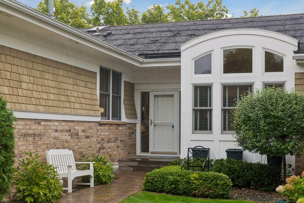 Photo of 740 Widsten Circle, Wayzata, MN 55391 (MLS # 7147682)