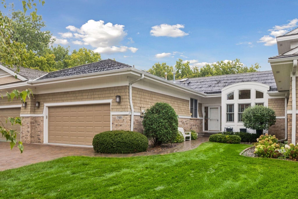 Photo of 740 Widsten Circle, Wayzata, MN 55391 (MLS # 7147682)