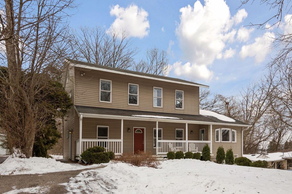 Photo of 520 Hanlon Avenue, Wayzata, MN 55391 (MLS # 7001036)