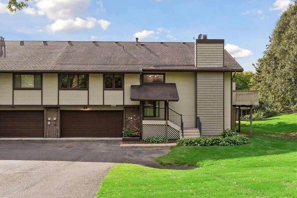 Photo of 3149 Farnum Drive, Eagan, MN 55121 (MLS # 7111359)