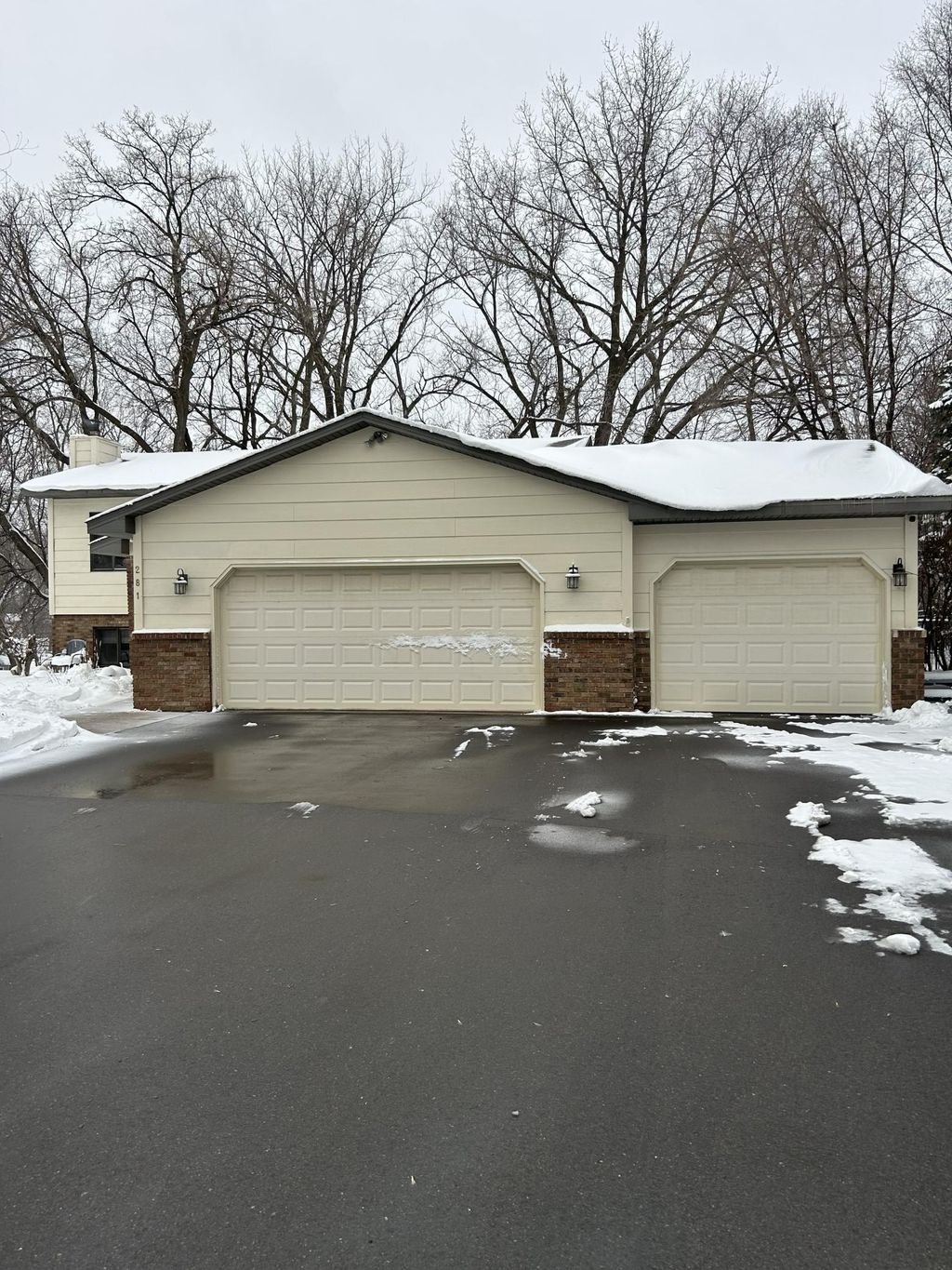Photo of 281 Woodridge Drive, Vadnais Heights, MN 55127 (MLS # 7039627)
