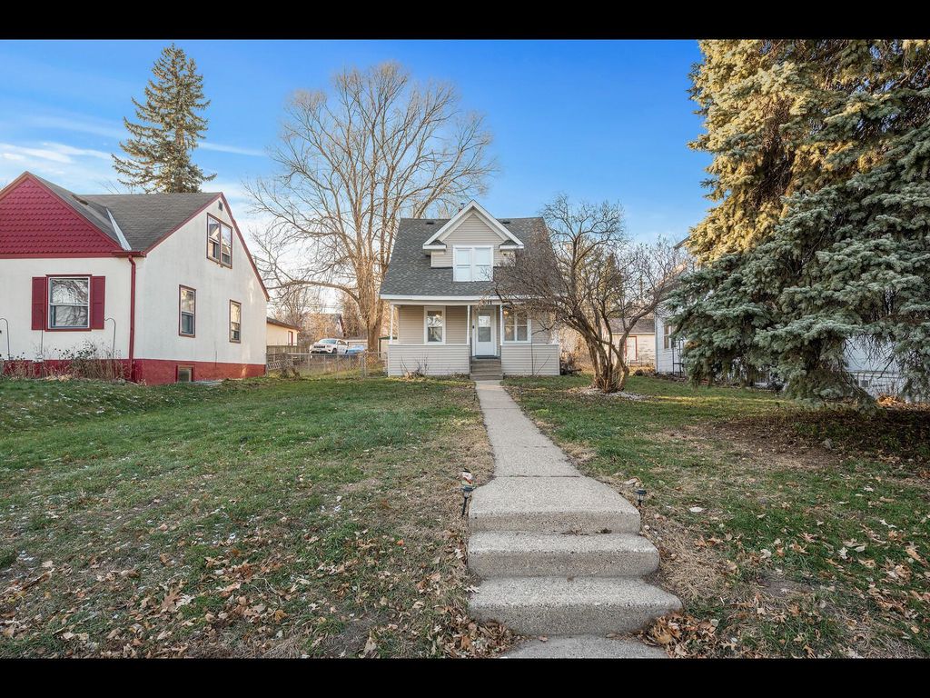 Photo of 2631 Thomas Avenue N, Minneapolis, MN 55411 (MLS # 7032671)