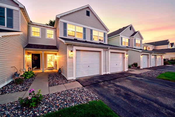 855 PROVIDENCE DR, SHAKOPEE, MN 55379 - Image 004f366f44a7b9b1ce5a6715fdd689bf/215970696