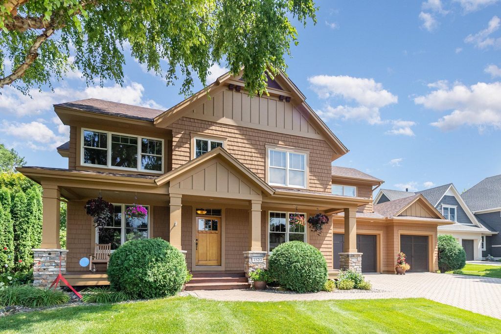 Photo of 1520 Bridgewater Road, Golden Valley, MN 55422 (MLS # 7016735)