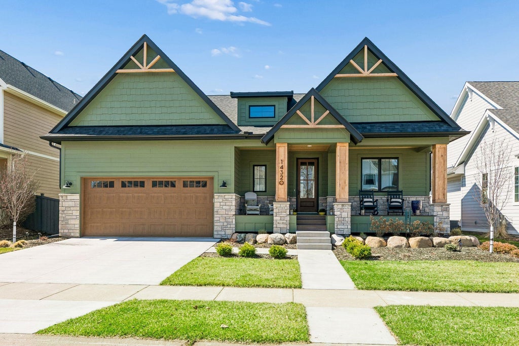 Photo of 14320 Grantaire Lane N, Hugo, MN 55038 (MLS # 7105842)