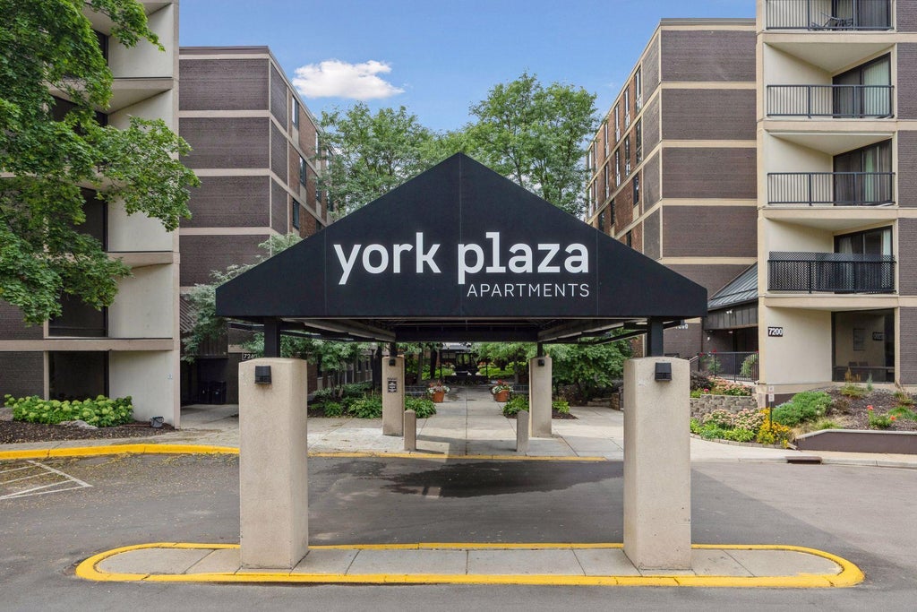 Photo of 7200 York Avenue S #103, Edina, MN 55435 (MLS # 7146412)