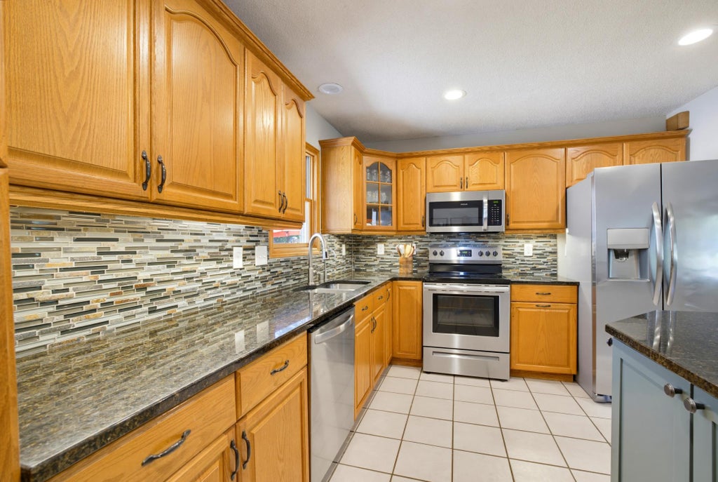 Photo of 777 Mohican Lane, Mendota Heights, MN 55120 (MLS # 7146806)