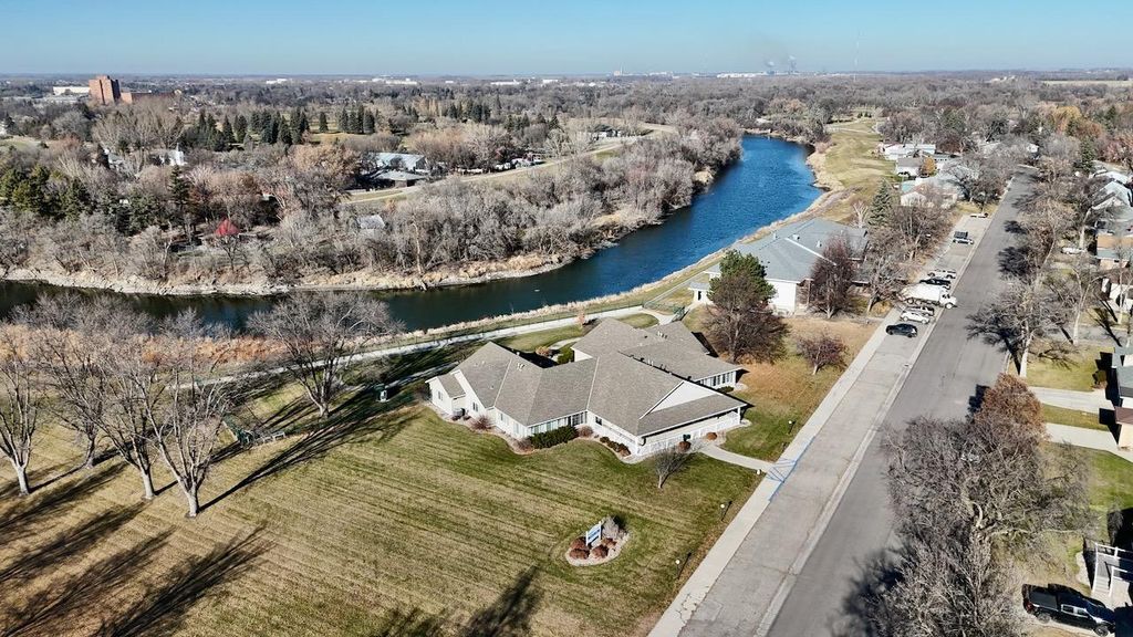 Photo of 521 Oak Street, Breckenridge, MN 56520 (MLS # 6822155)