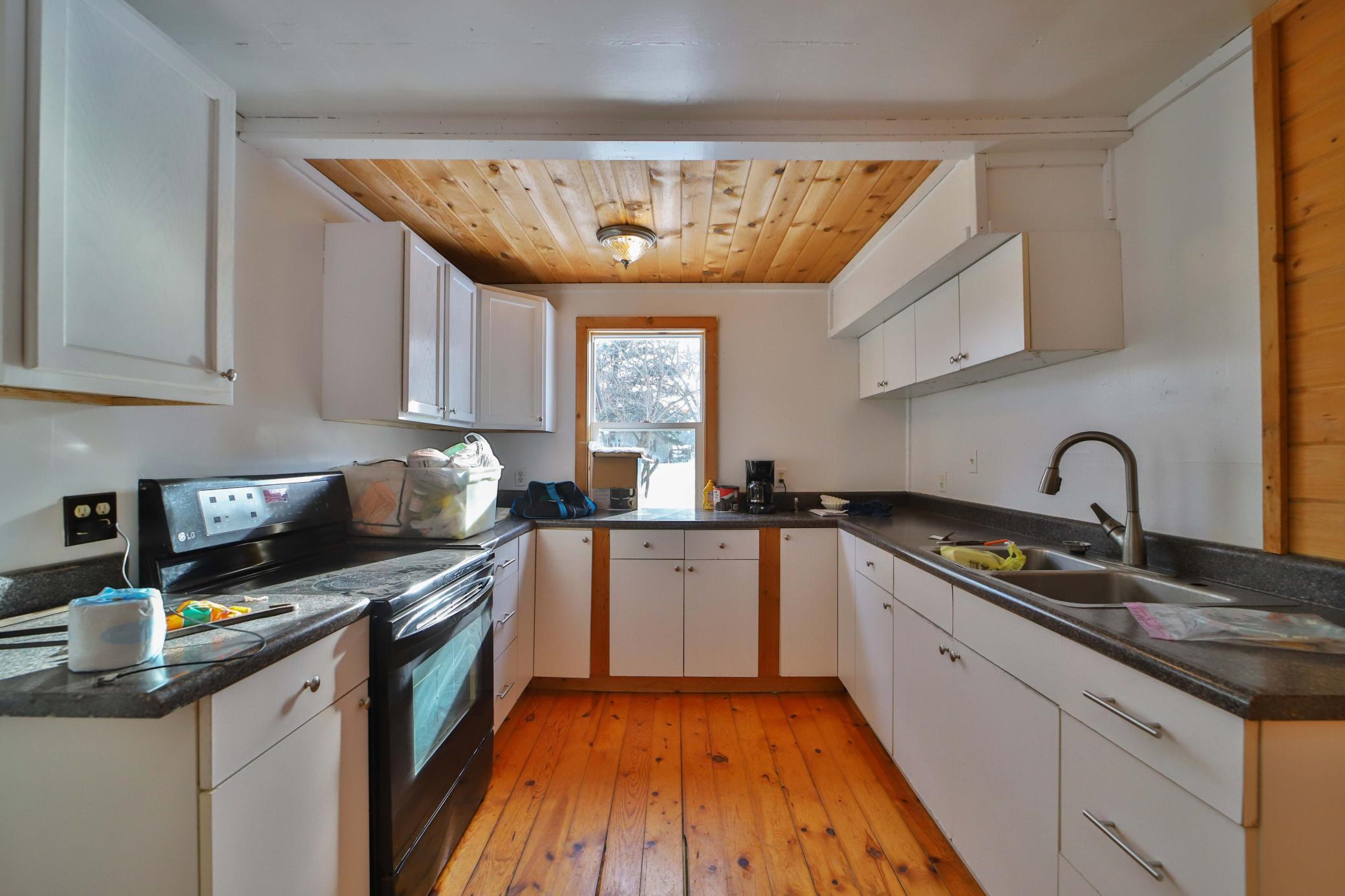 1041 Brook Park Trail SW