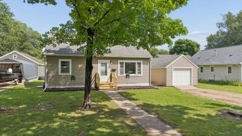 Photo of 735 E 2nd Street, Litchfield, MN 55355 (MLS # 7116189)