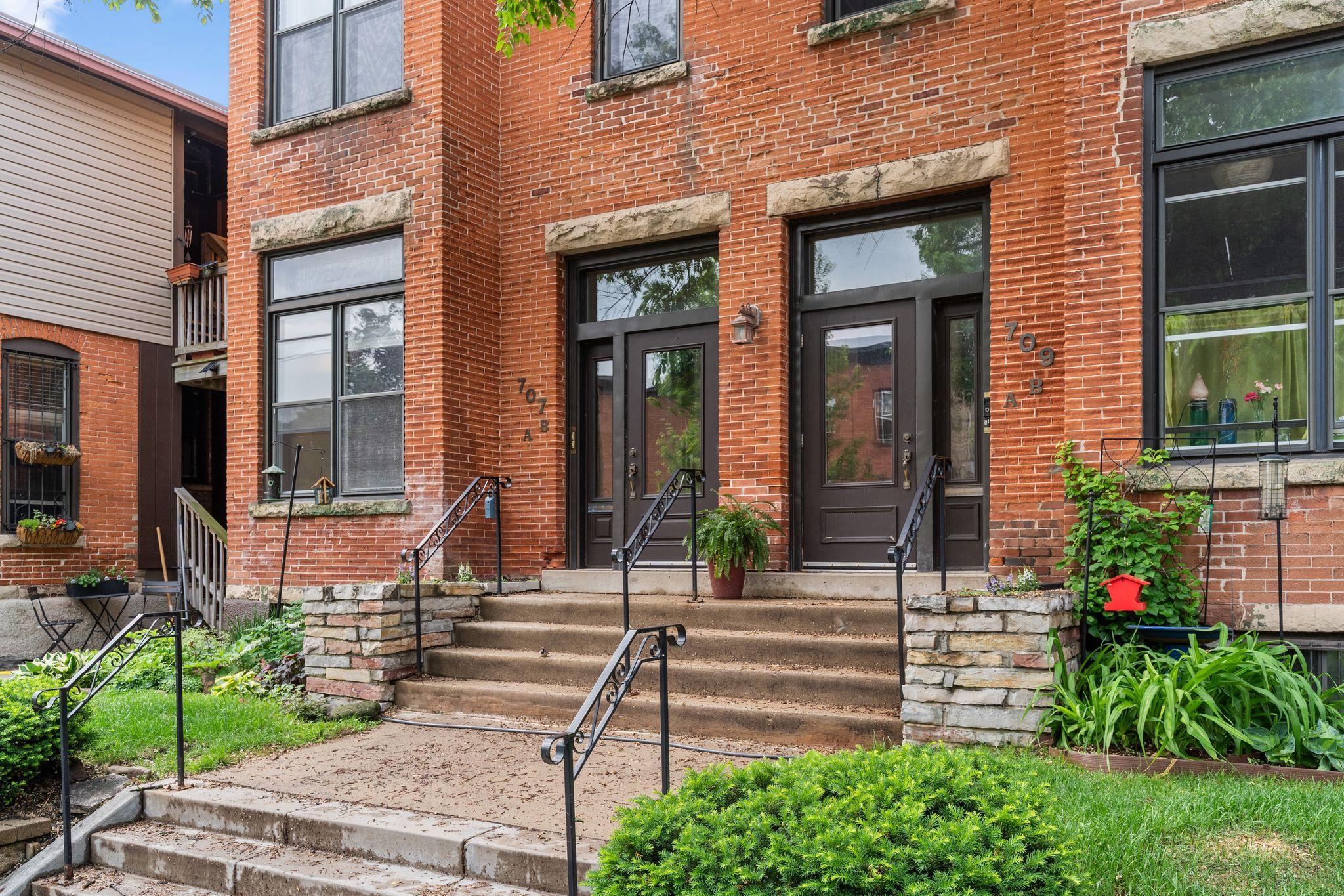 707 W 25th Street 707A