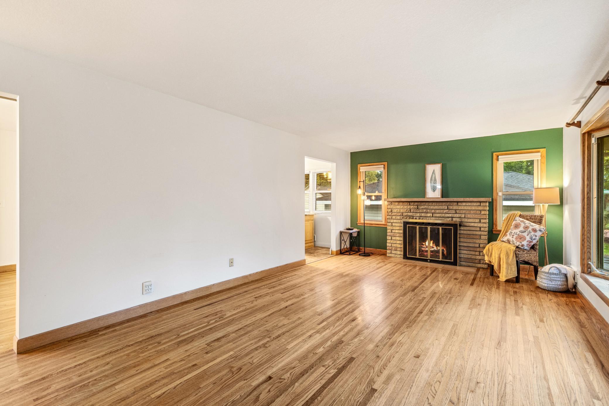 10627 Thomas Avenue S