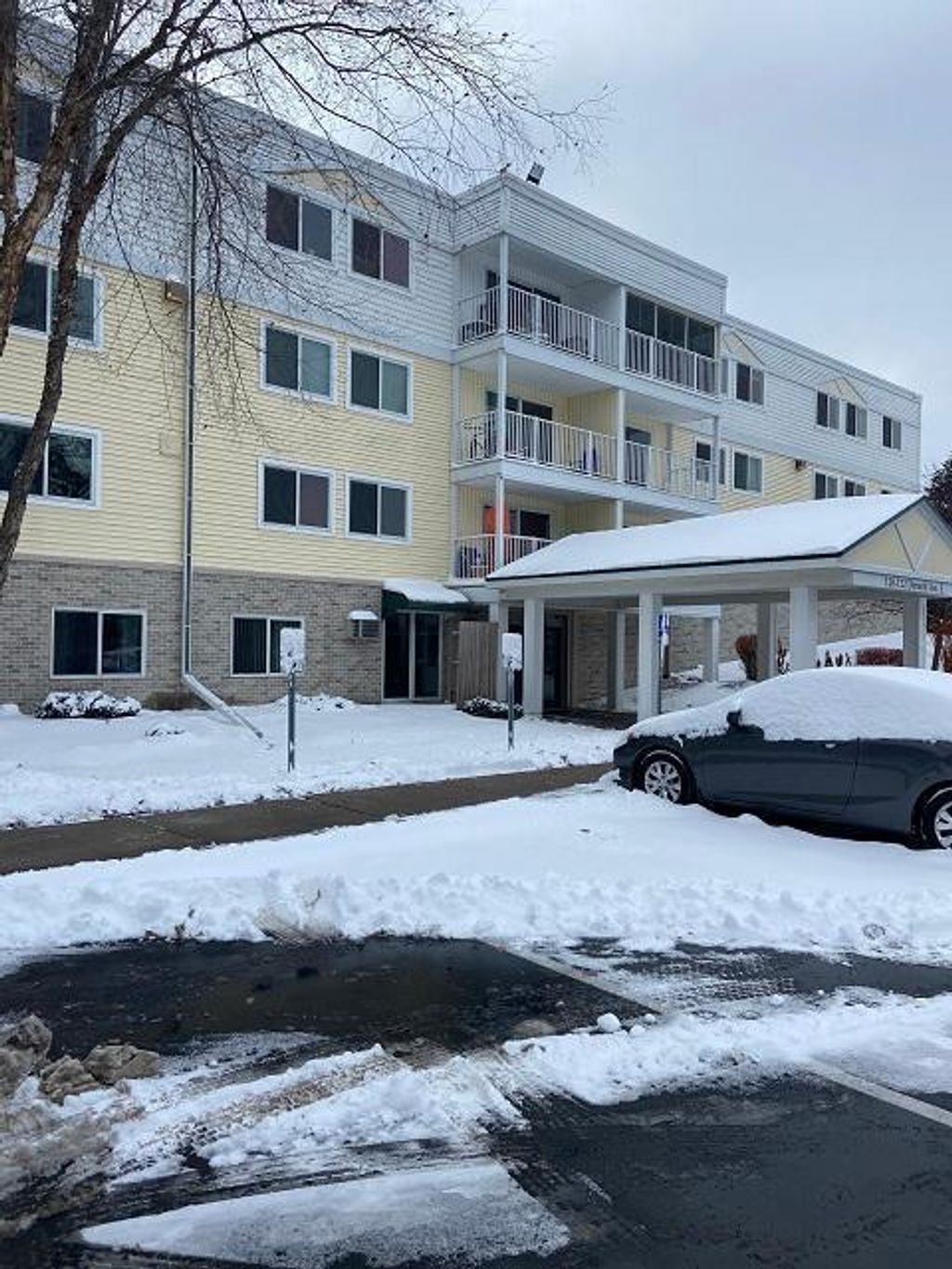 Photo of 132 Demont Avenue E #221, Little Canada, MN 55117 (MLS # 7010268)