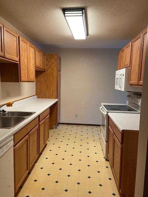 132 Demont Avenue E 221