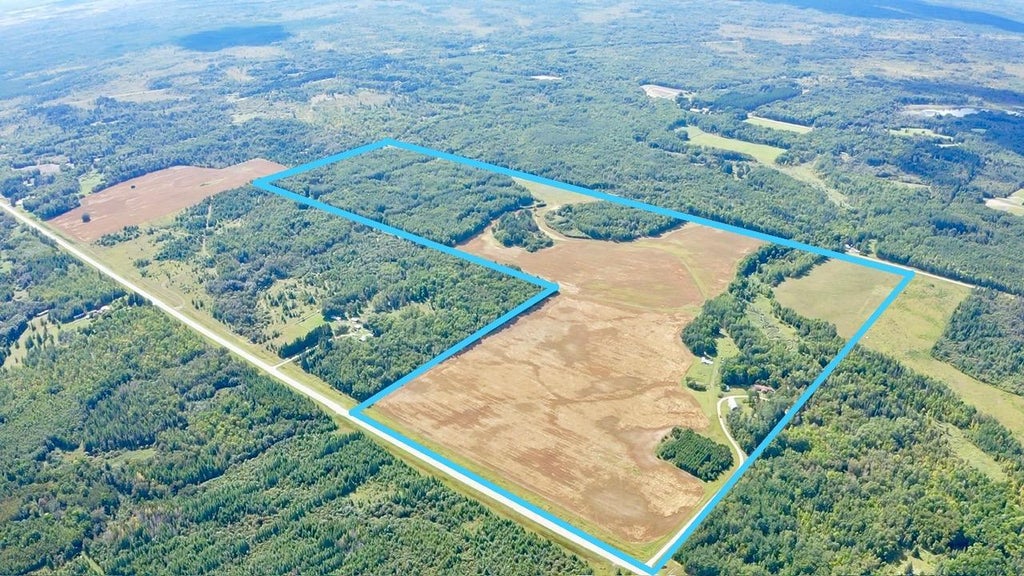 Photo of 1297 County Road 2 NW, Williams, MN 56686 (MLS # 7137836)