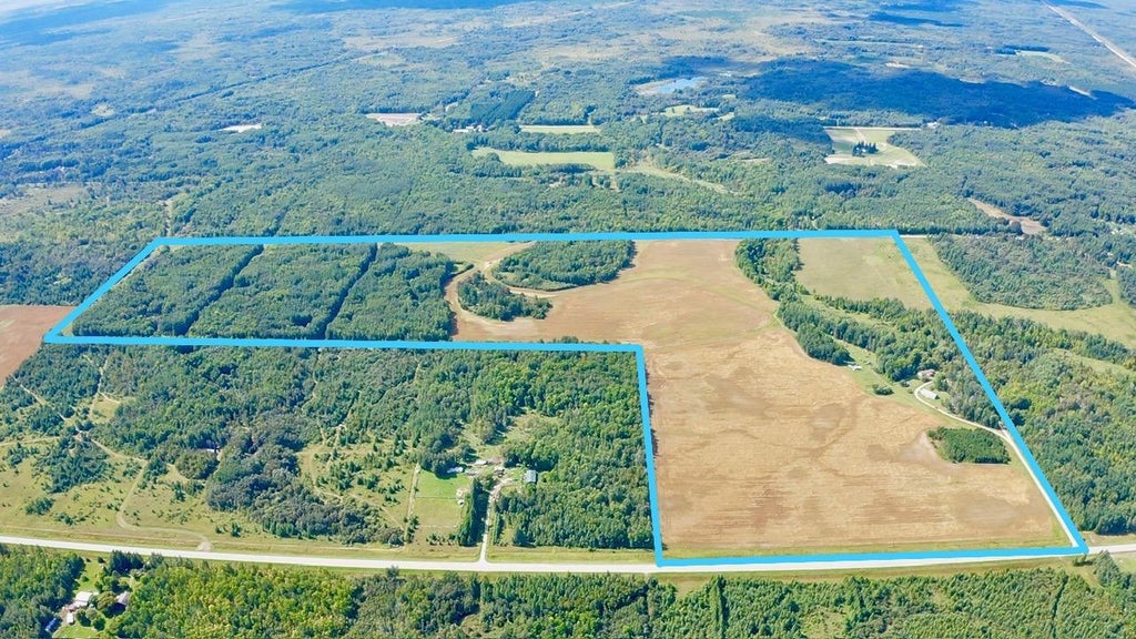 Photo of 1297 County Road 2 NW, Williams, MN 56686 (MLS # 7137836)