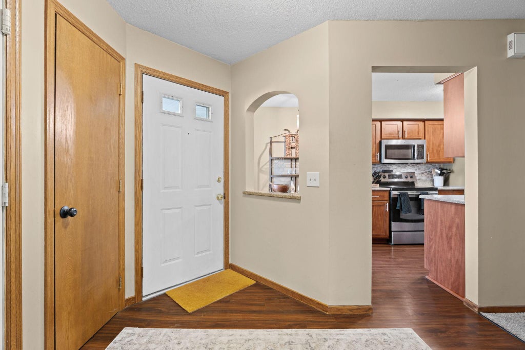 Photo of 14309 Bedford Drive, Eden Prairie, MN 55346 (MLS # 7113699)