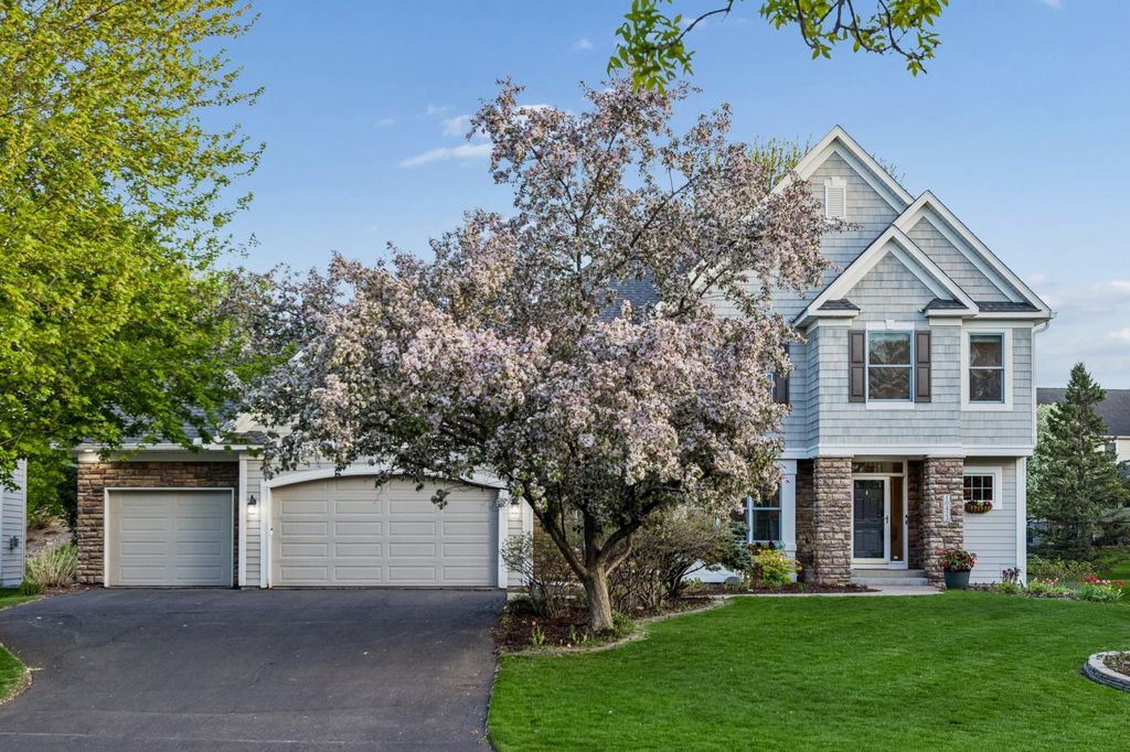 Photo of 10423 Raleigh Road, Woodbury, MN 55129 (MLS # 7075158)