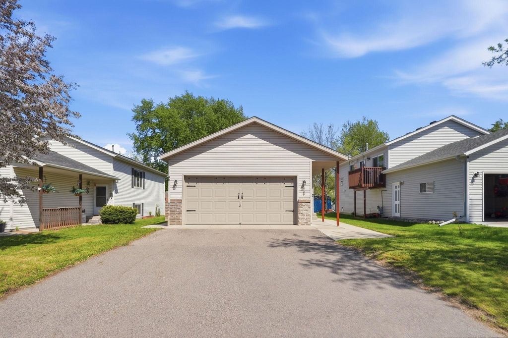 Photo of 720 31st Avenue N, Saint Cloud, MN 56303 (MLS # 7076364)