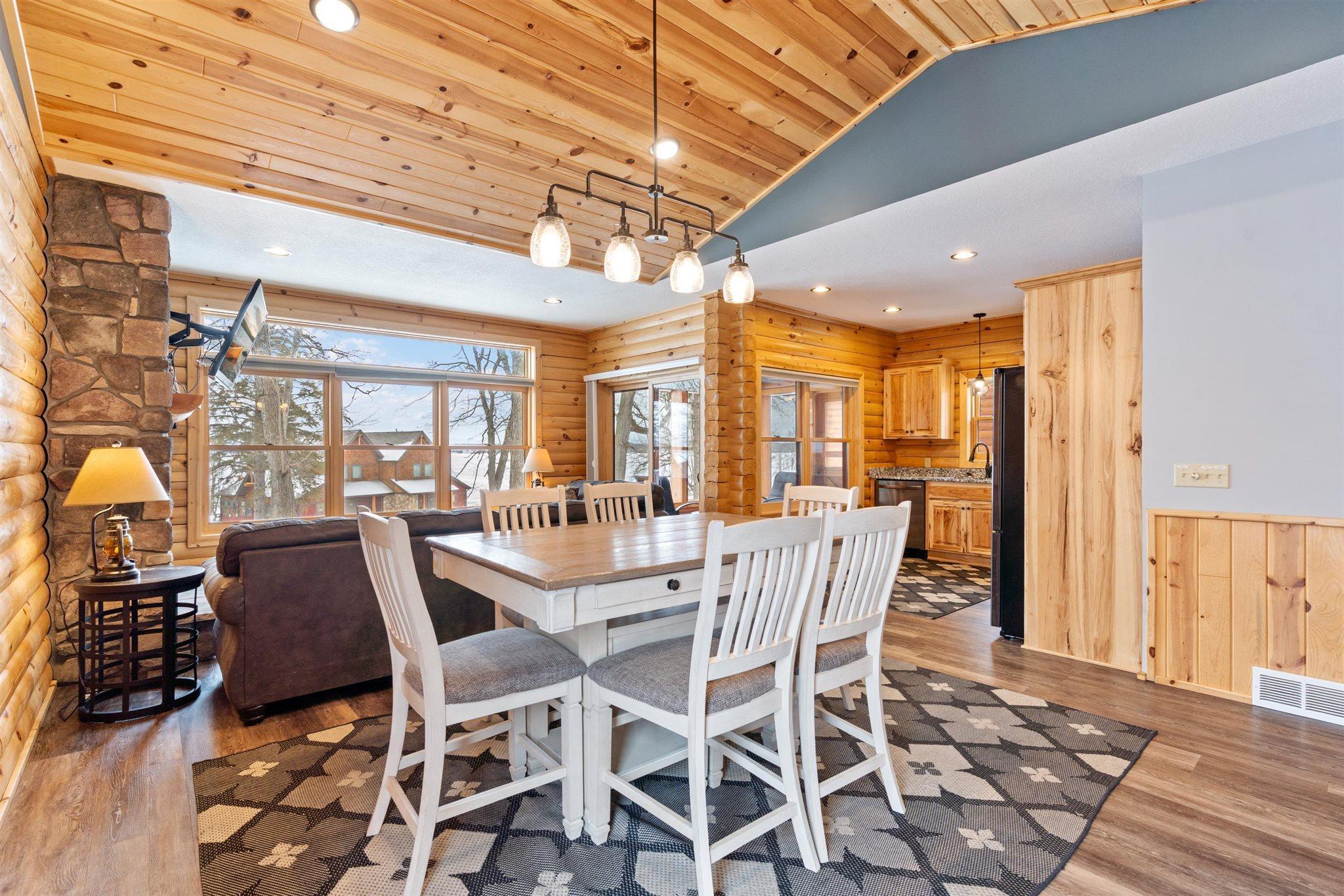 #525 Trapper's Landing Lodge Merit Way