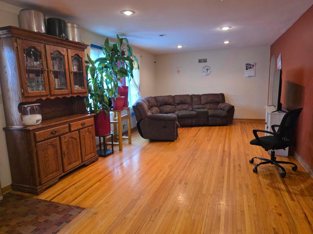 Photo of 310 8th Avenue SE, Pipestone, MN 56164 (MLS # 7146743)