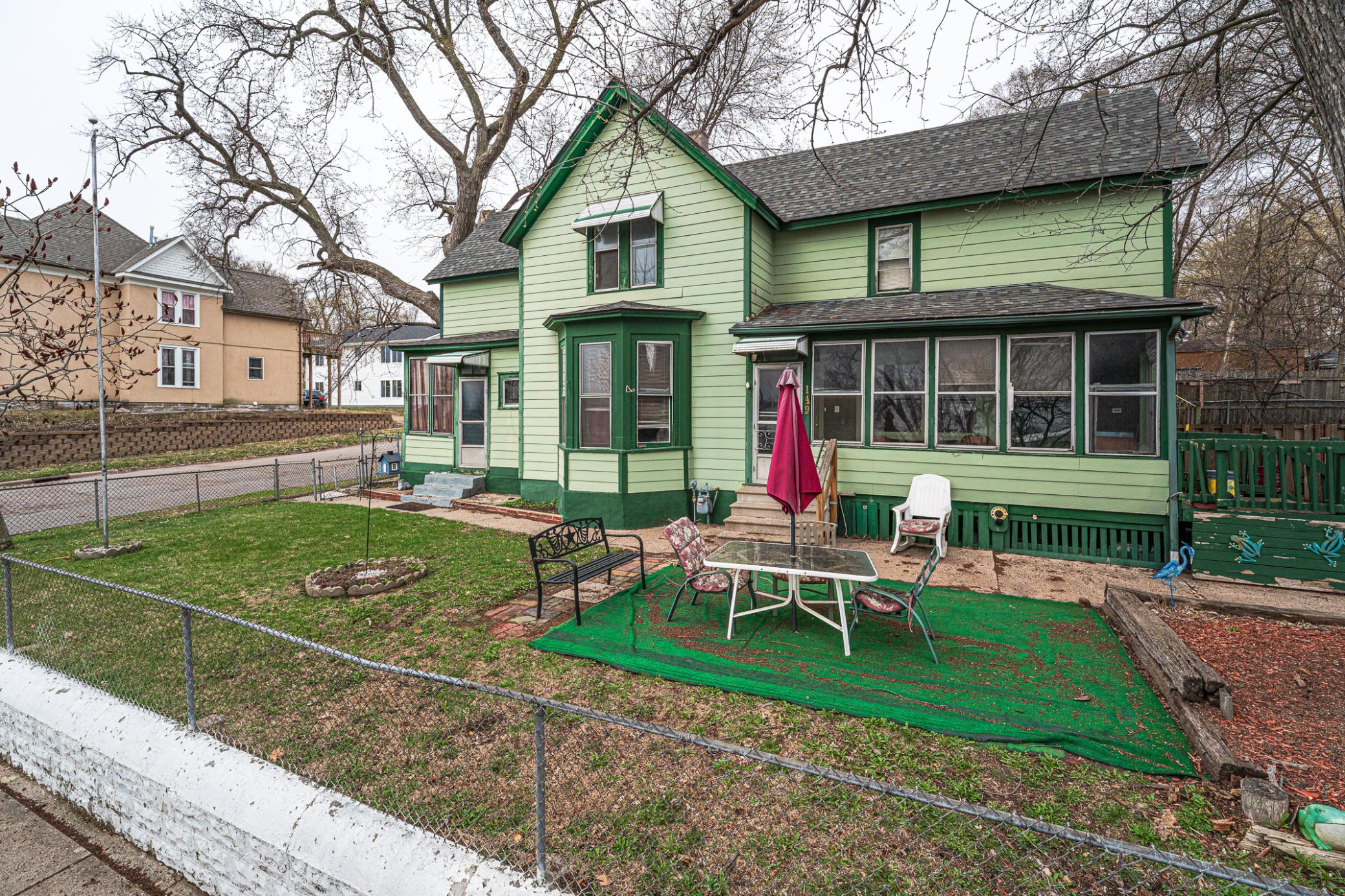 149 York Avenue