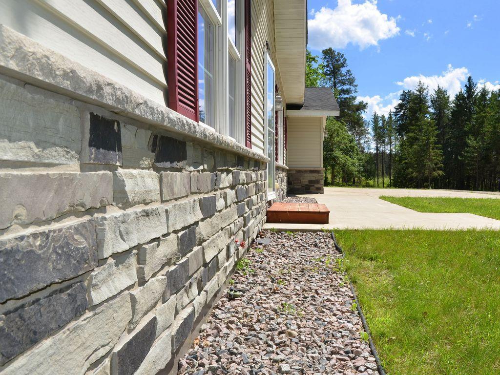 1208 Edmond Drive