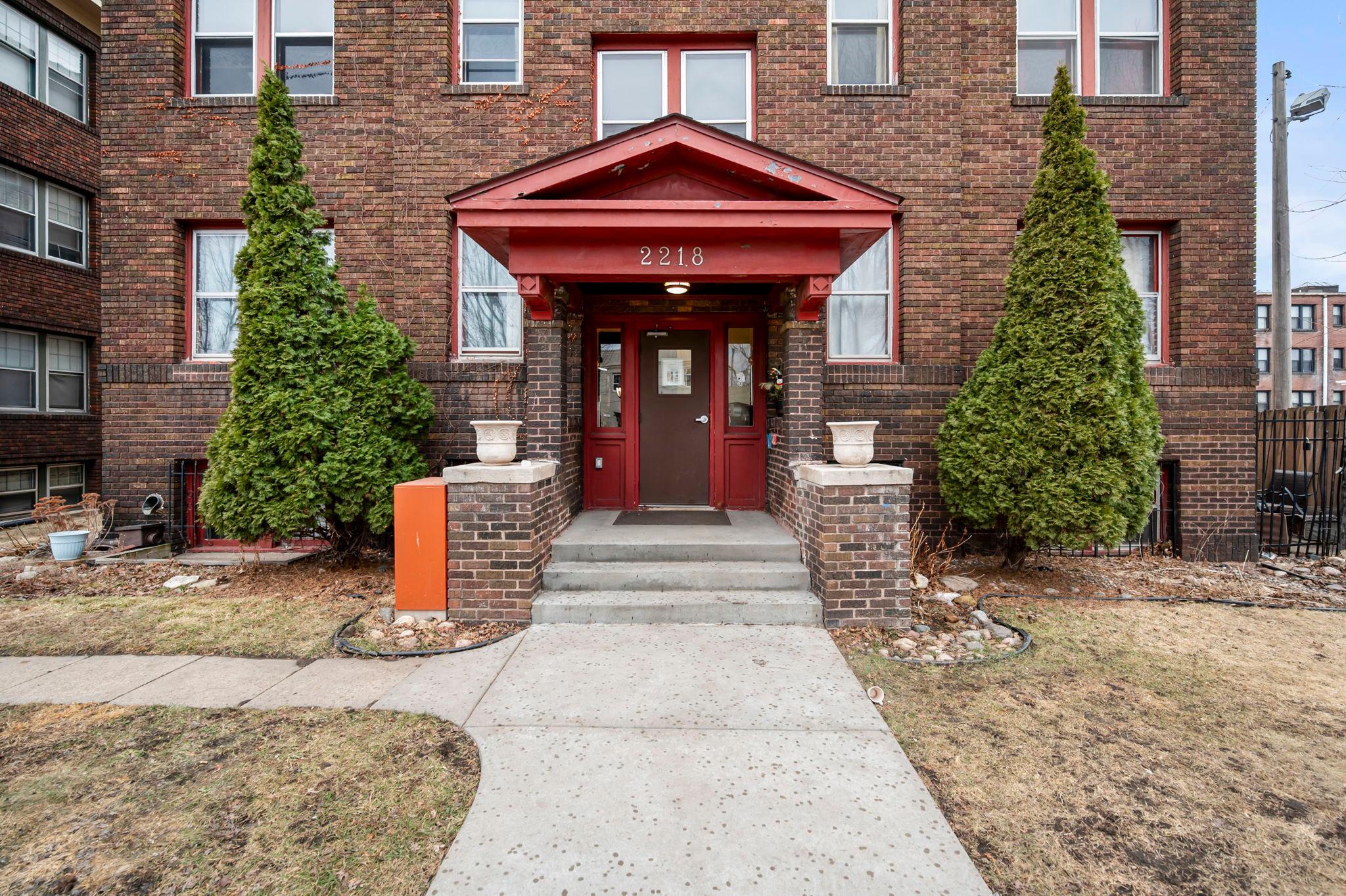 2218 Nicollet Avenue 1