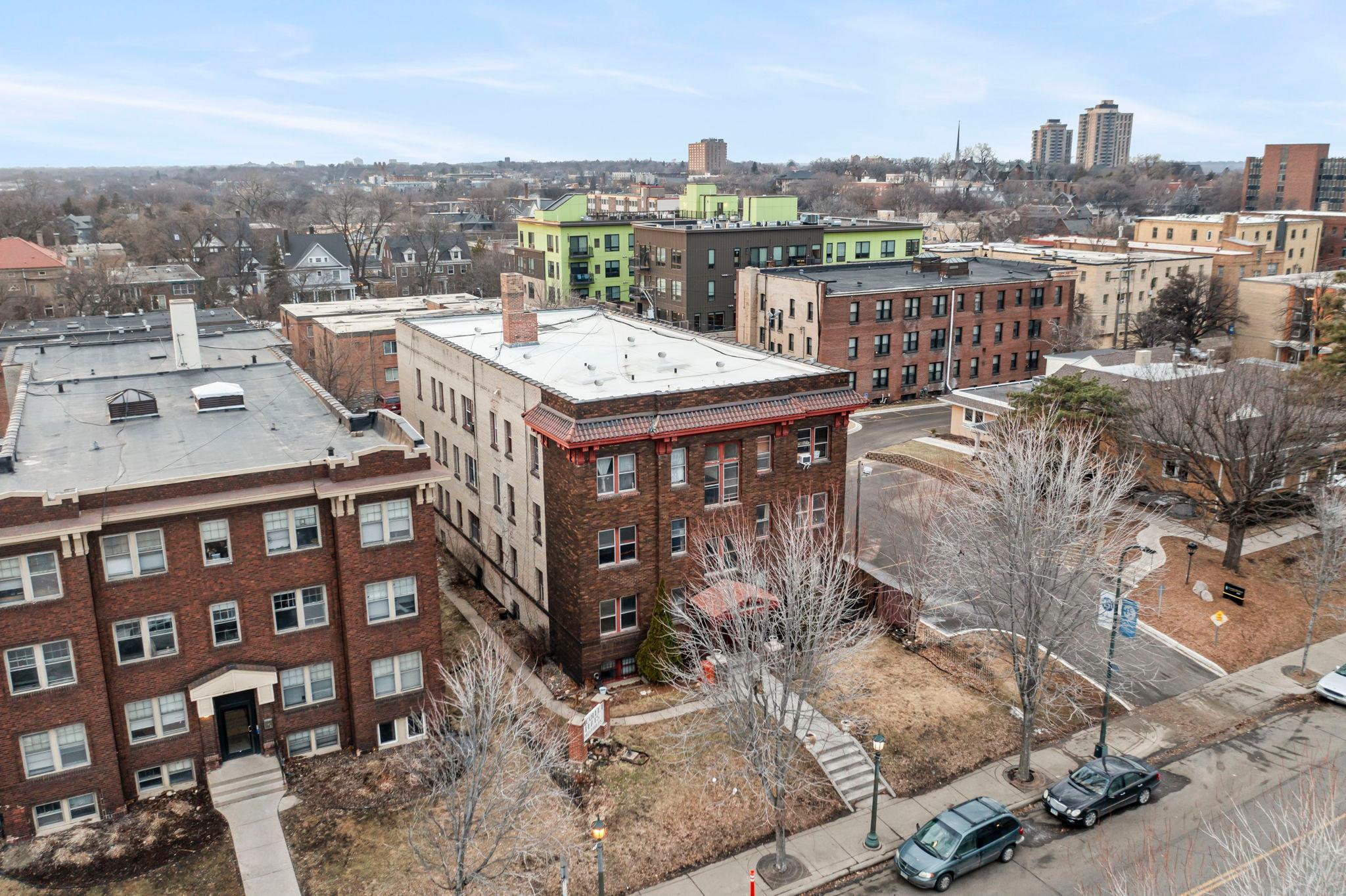 2218 Nicollet Avenue 1