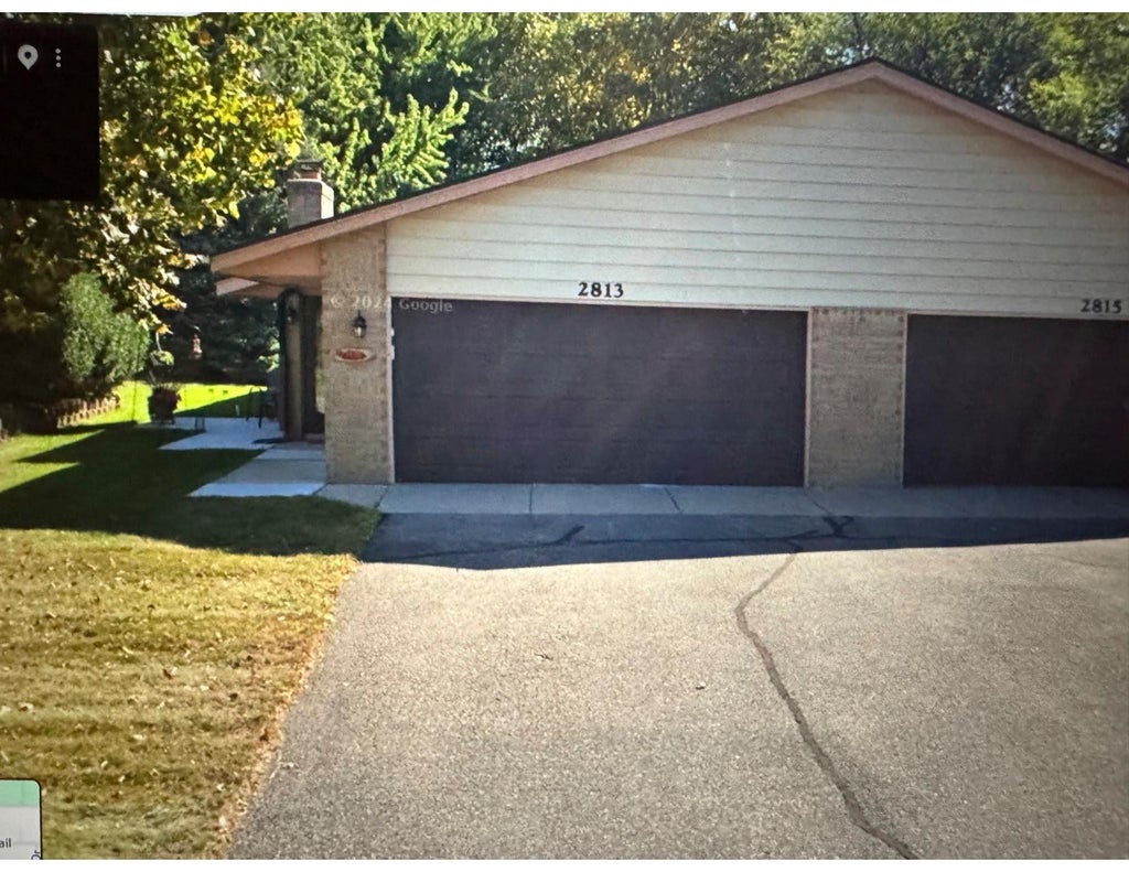 Photo of 2813 Robinwood Way, Woodbury, MN 55125 (MLS # 7140740)