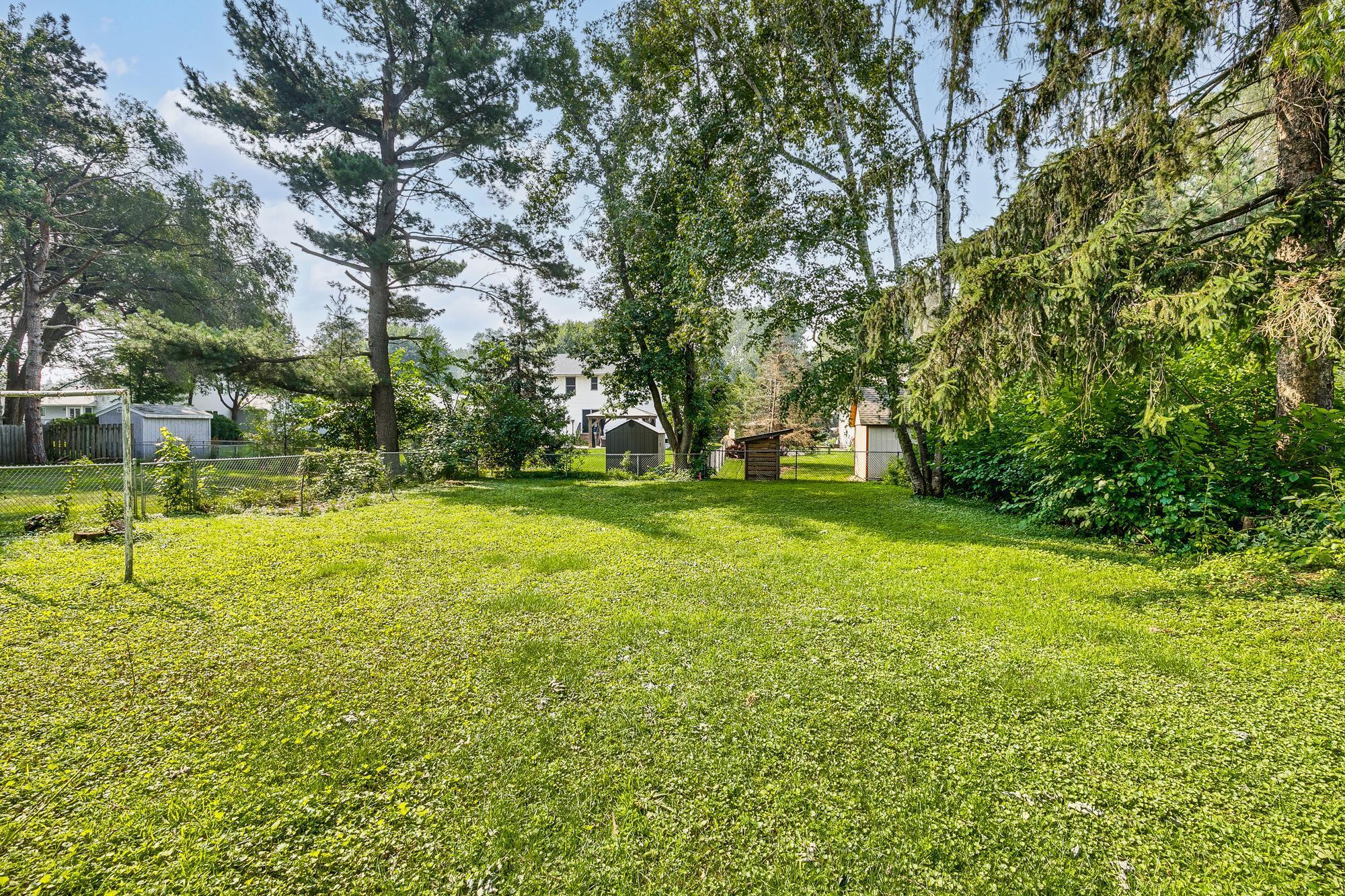 1988 County Road F E