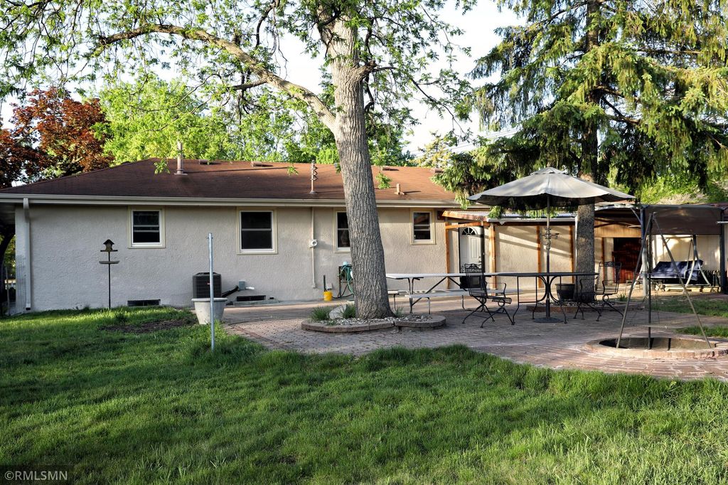 Photo of 3000 Ohenry Road, Brooklyn Center, MN 55429 (MLS # 7075588)