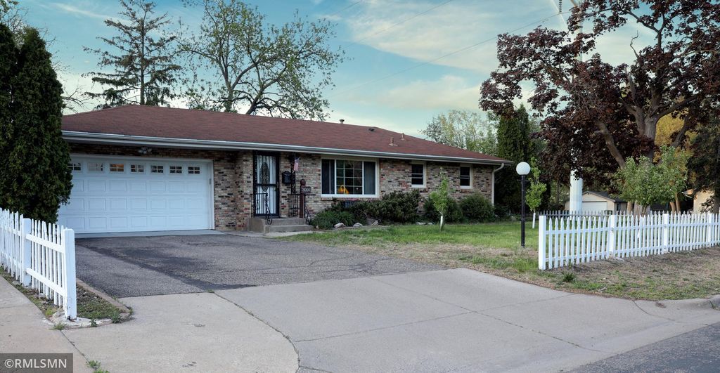 Photo of 3000 Ohenry Road, Brooklyn Center, MN 55429 (MLS # 7075588)