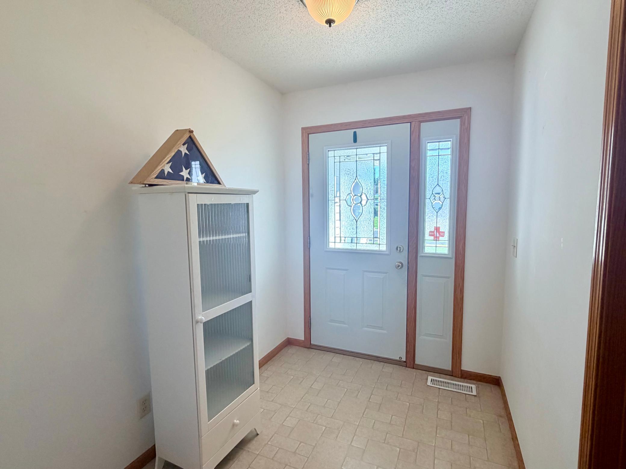 413 Circle View Drive