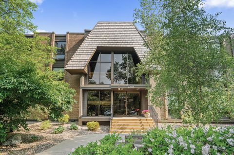 6085 Lincoln Drive 223 Edina MN 55436